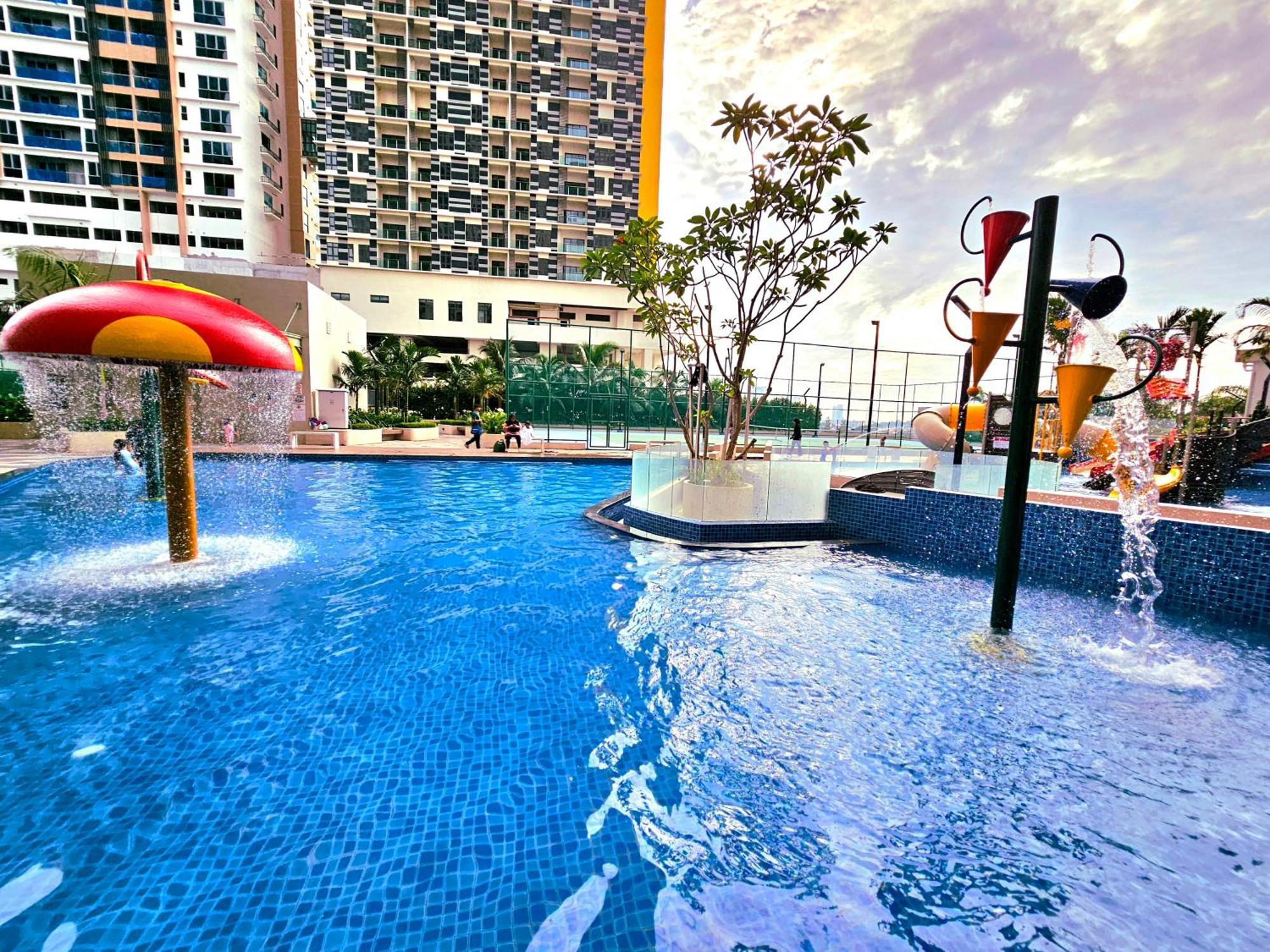 Bali Residence Waterpark Executive Suites Melaka By Ggm Ngoại thất bức ảnh